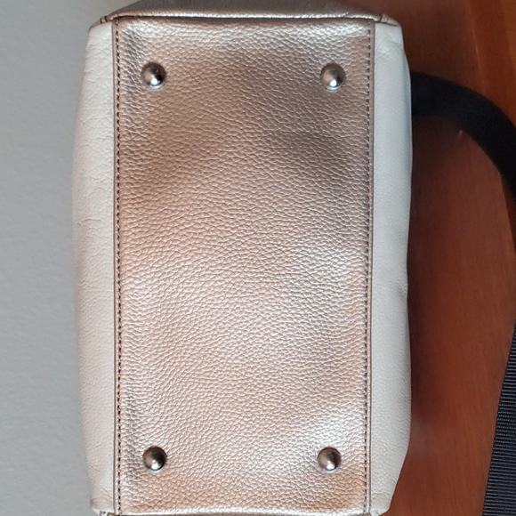 GORGEOUS gold and cream bag 💥💥💥! - Picture 4 of 6